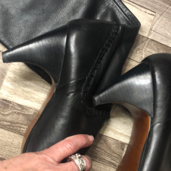Max Studio Maureen Tall Black leather heeled boots - Picture 12 of 16